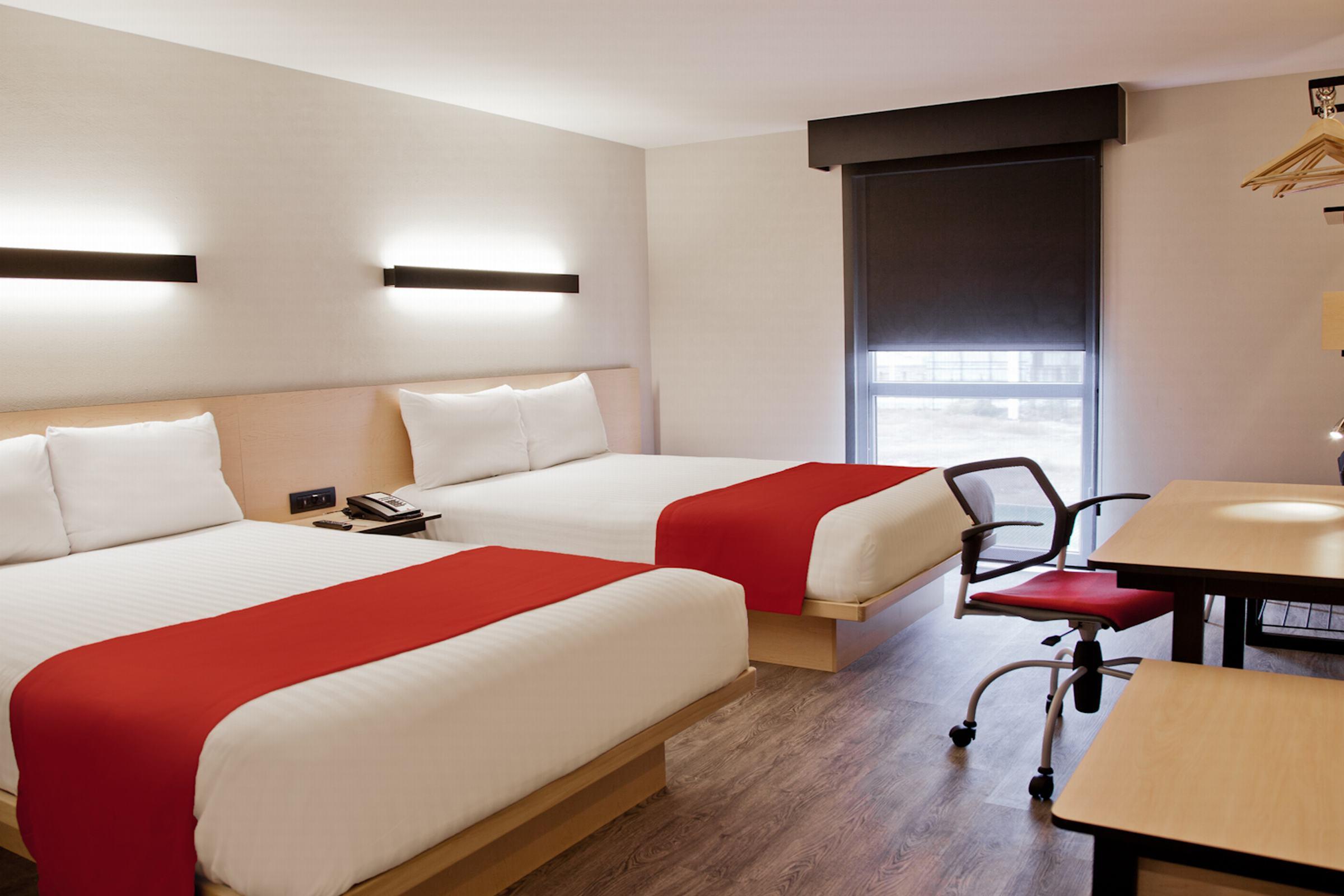 ซิตี้ เอ็กซ์เพรส สนามบินเรย์โนซา Hotel ภายนอก รูปภาพ
