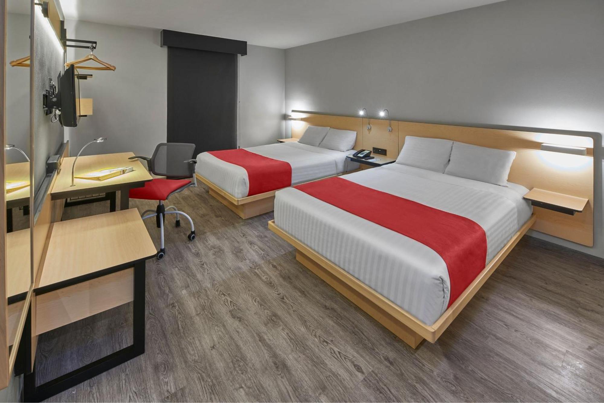 ซิตี้ เอ็กซ์เพรส สนามบินเรย์โนซา Hotel ภายนอก รูปภาพ