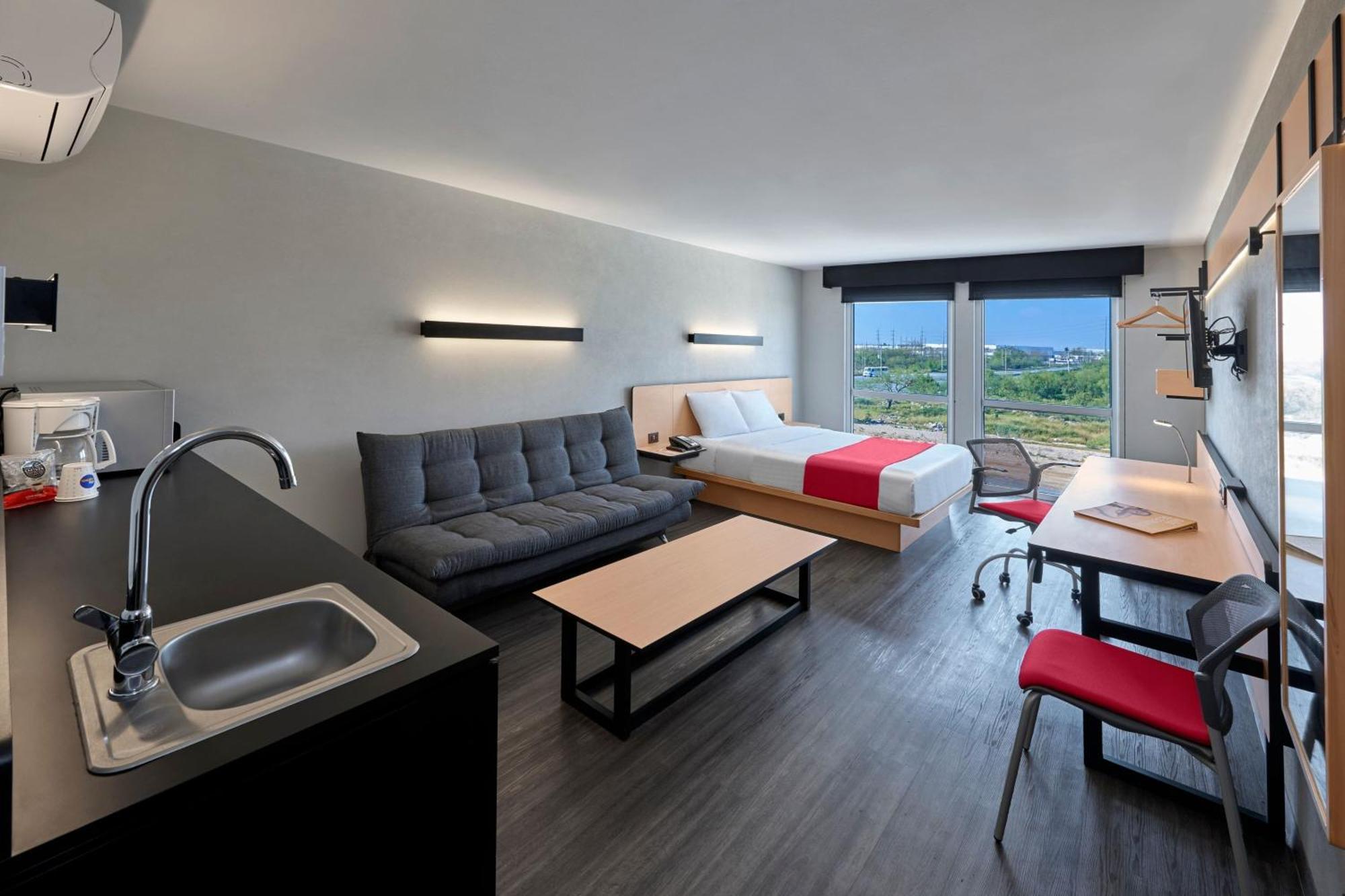 ซิตี้ เอ็กซ์เพรส สนามบินเรย์โนซา Hotel ภายนอก รูปภาพ